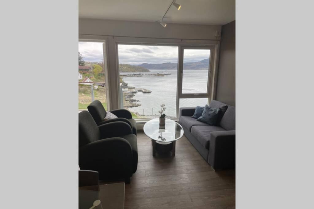 Flott leilighet med spektakulær utsikt! Hjelmeland Eksteriør bilde
